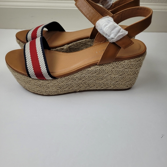 Madden Girl Shoes - Madden girl Cathy Tan Women's Wedges size 9 M